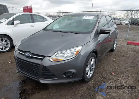 2014 Ford Focus Se z USA, uszkodzony, nr VIN 1FADP3K27EL154455